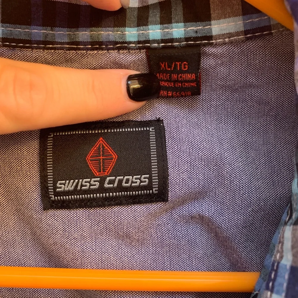 Men’s button down - Picture 4 of 6